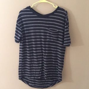 Black and white soft tee xs